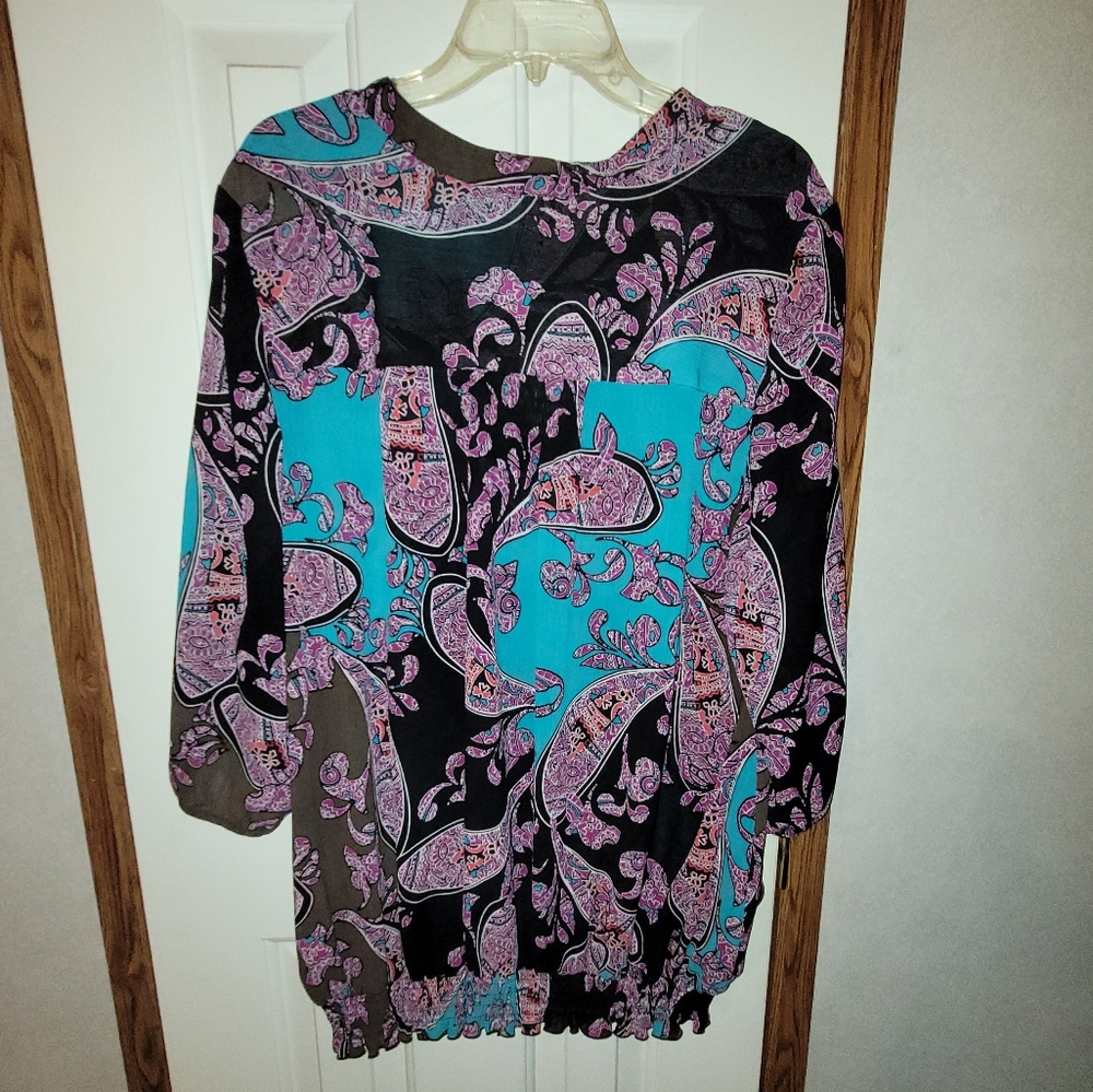 Ladies Plus Size Blouse - Picture 2 of 3